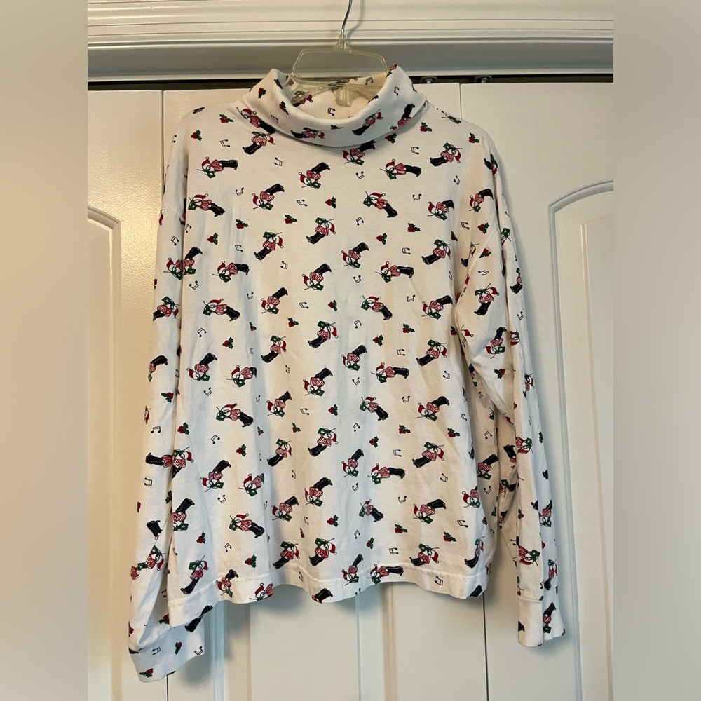 Vintage Kyoto Santa turtleneck.